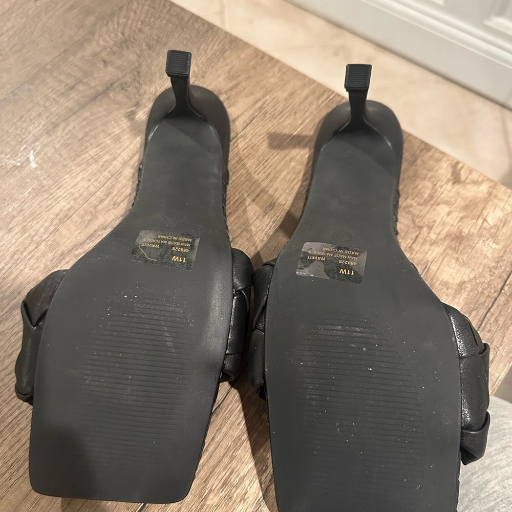 Fashion Nova Heels - Picture 9 of 10